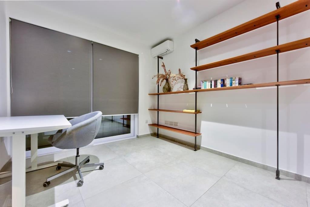 Modern 3 Bed & 2 Bth Apt Sliema Bagian luar foto